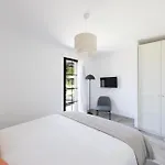 Catherine Villa *